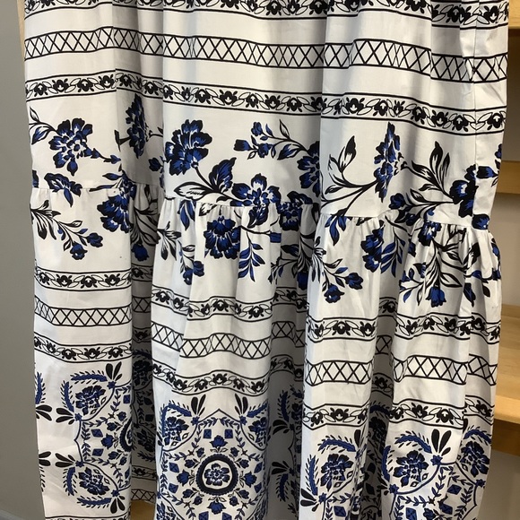 2/$40 LANE BRYANT 18-20 PLUS FIT Maxi Skirt White, Blues, & Black - Picture 3 of 9